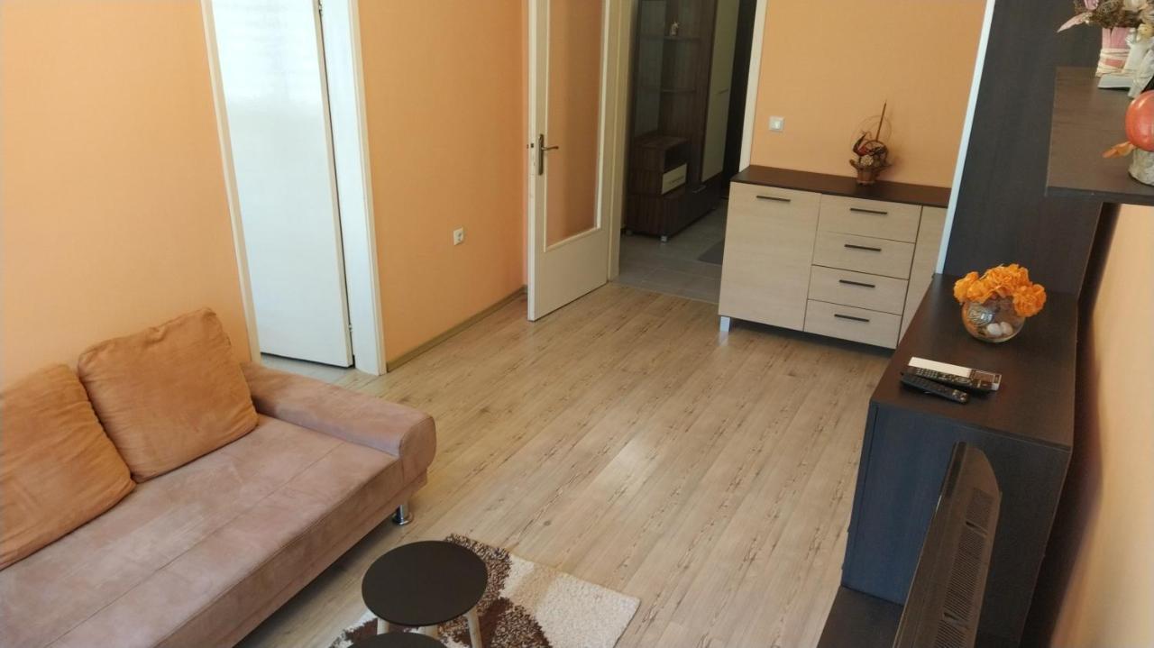 Apartment Levski Apart Burgas Esterno foto
