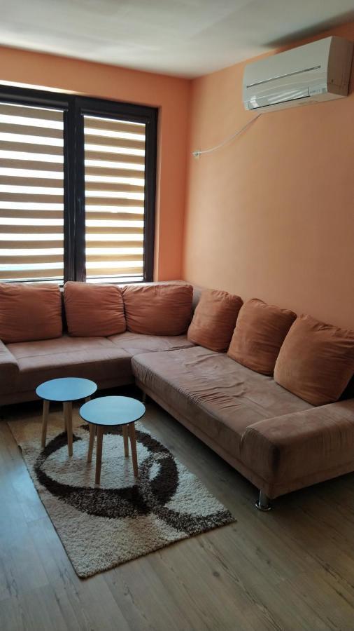 Apartment Levski Apart Burgas Esterno foto